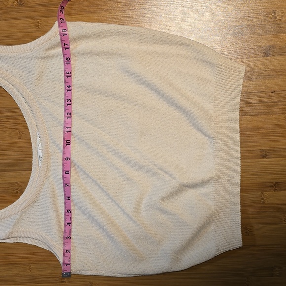 St. John basics tank cream size med - Picture 6 of 6